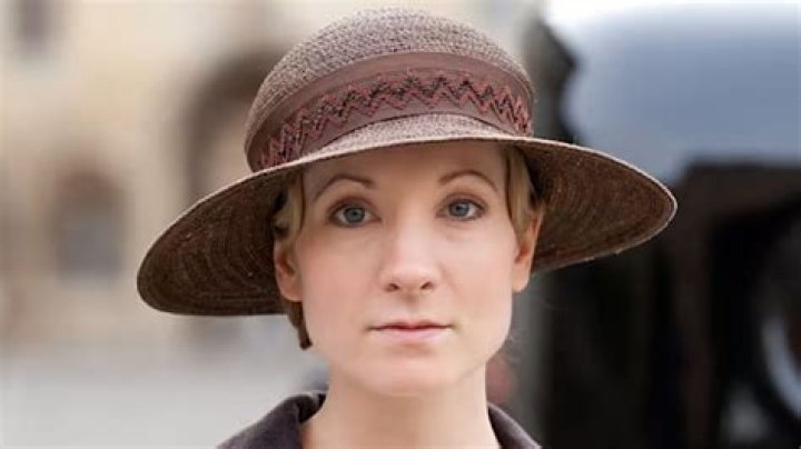Joanne Froggatt: The Remarkable Journey of an Acclaimed Actress