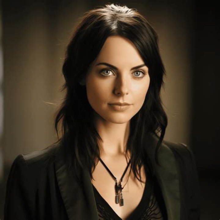 Mia Kirshner: A Journey Through the Life and Career of a Talented Actress