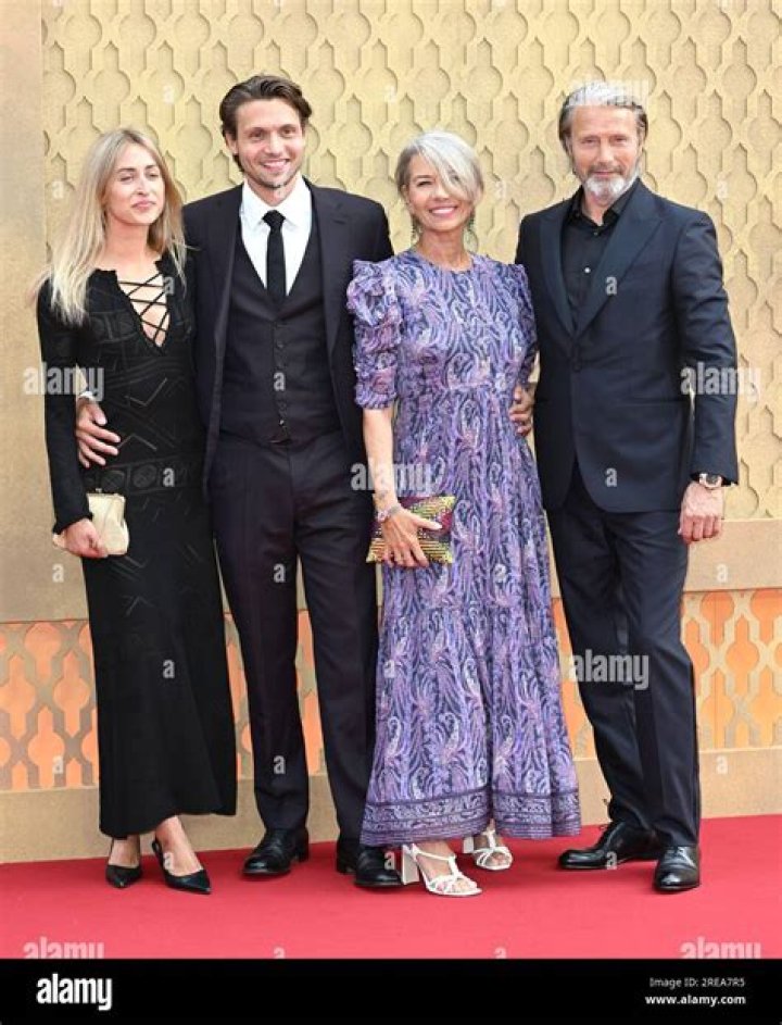 Viola Jacobsen: A Rising Star in the Entertainment Industry